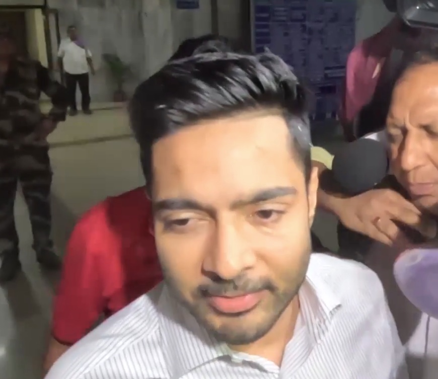 अभिषेक बनर्जी ने मुख्य निर्वाचन आयुक्त को हटाने और कोर्ट की निगरानी में जांच की मांग की