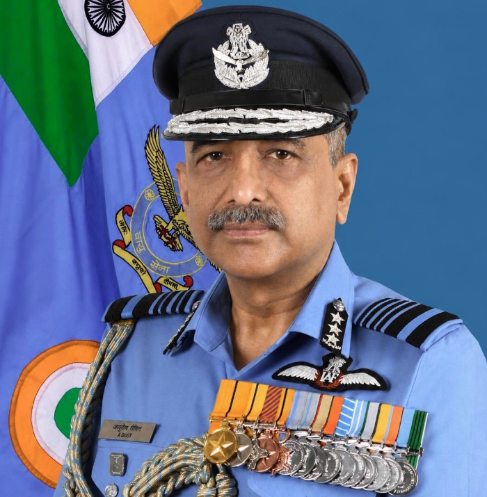 एयर मार्शल आशुतोष दीक्षित होंगे वायुसेना के नये प्रमुख