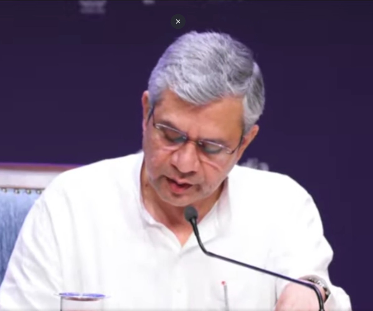 आईडीबीआई बैंक का होगा पुनर्गठन, कनाडाई कंपनी 52,878 कराेड़ रुपये में खरीदेगी 61 प्रतिशत हिस्सेदारी