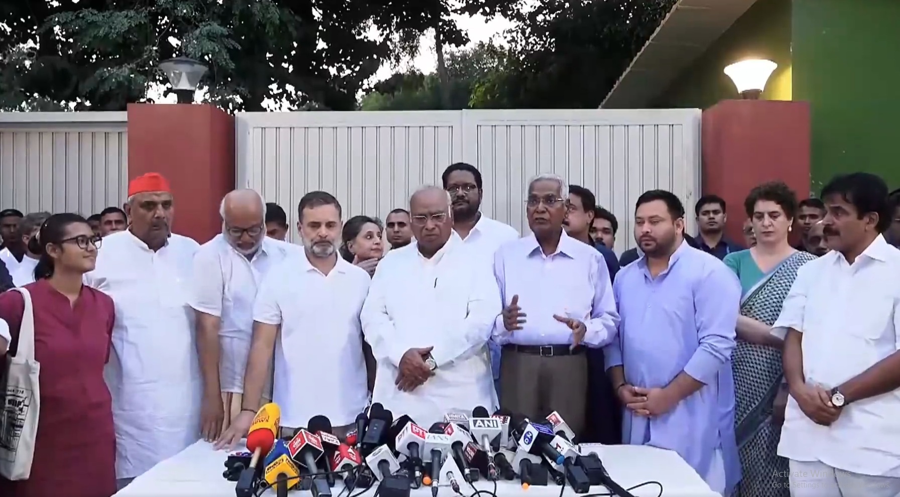 एक दिन लगे या दो साल, पीछे नहीं हटेंगे, आंदोलन जारी रहेगा : राहुल