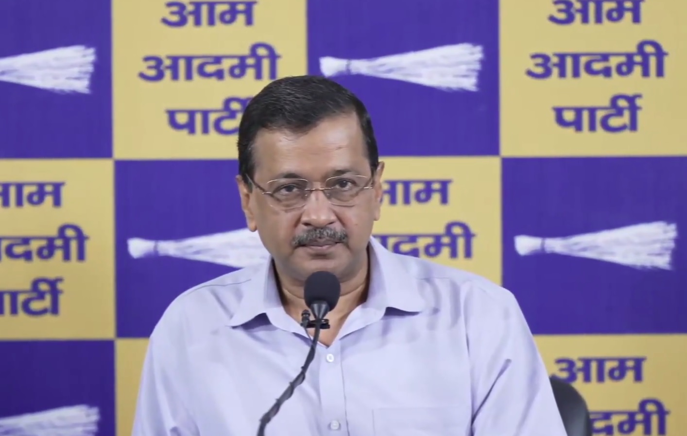 केजरीवाल ने ज्ञानेश कुमार की गिरफ्तारी की मांग की