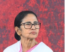 नंदीग्राम उपचुनाव: तृणमूल के ममता धड़े की उम्मीदवार संचिता ने नामांकन वापस लिया, ममता का कांग्रेस उम्मीदवार को समर्थन