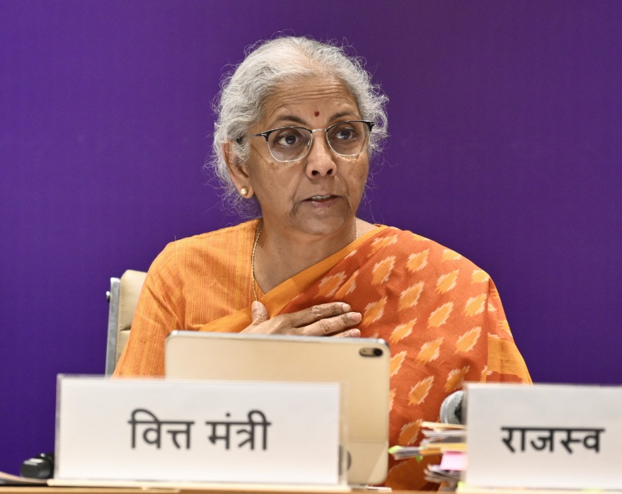 जीएसटी परिषद की बैठक में दरों पर नहीं हुई चर्चा, कई सुधार पर बनी सहमति