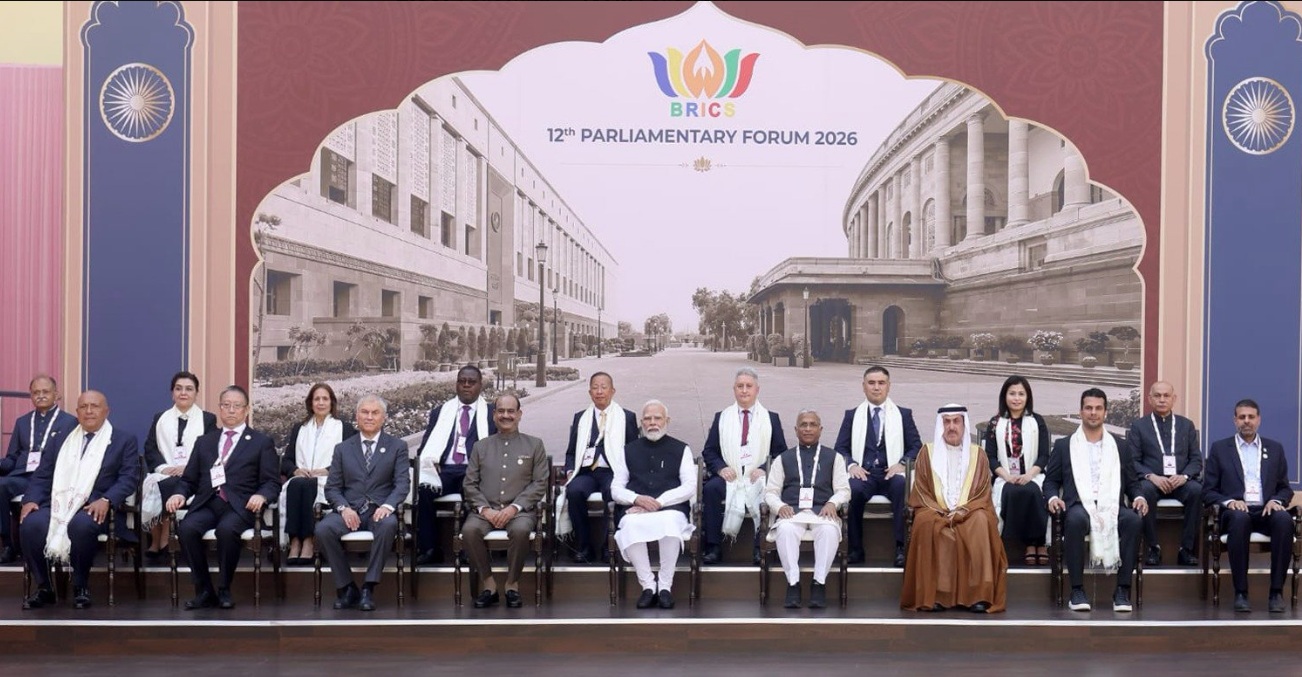 ब्रिक्स संसदीय मंच के दौरान विदेशी प्रतिनिधिमंडलों के नेताओं से मिले मोदी