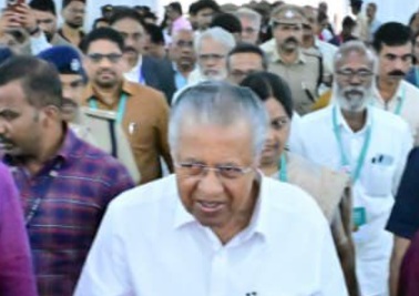 पिनाराई विजयन दिल्ली में विरोध प्रदर्शन में शामिल होंगे, सीपीएम ने टाली केन्द्रीय समिति की बैठक