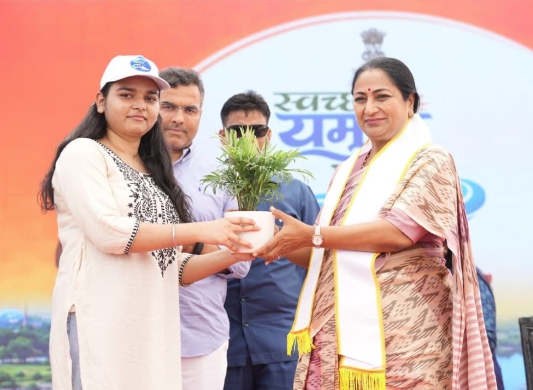 रेखा गुप्ता ने 'मैं भी यमुना प्रहरी' ऐप का शुभारंभ किया