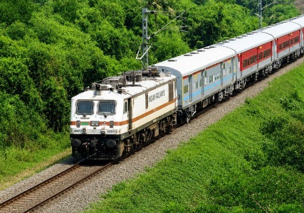 रेलवे बोर्ड ने सेवानिवृत्त कर्मचारियों की पुनर्नियुक्ति योजनाओं को अक्टूबर 2028 तक बढ़ाया