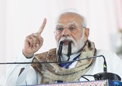 MOTIHARI, JULY 18 (UNI):- Prime Minister Narendra Modi addressing a Public Meeting, in Motihari on Friday.UNI PHOTO-94U MOTIHARI, JULY 18 (UNI):- Prime Minister Narendra Modi addressing a Public Meeting, in Motihari on Friday.UNI PHOTO-94U