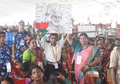 MOTIHARI, JULY 18 (UNI):- People listening Prime Minister Narendra Modi at a Public Meeting, in Motihari on Friday.UNI PHOTO-97U MOTIHARI, JULY 18 (UNI):- People listening Prime Minister Narendra Modi at a Public Meeting, in Motihari on Friday.UNI PHOTO-97U